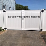 double vinyl gate