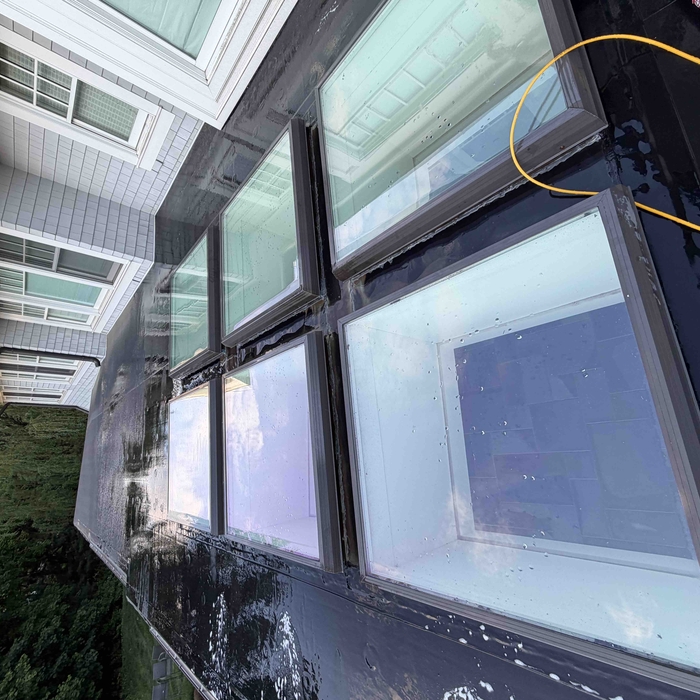 Skylight cleaning