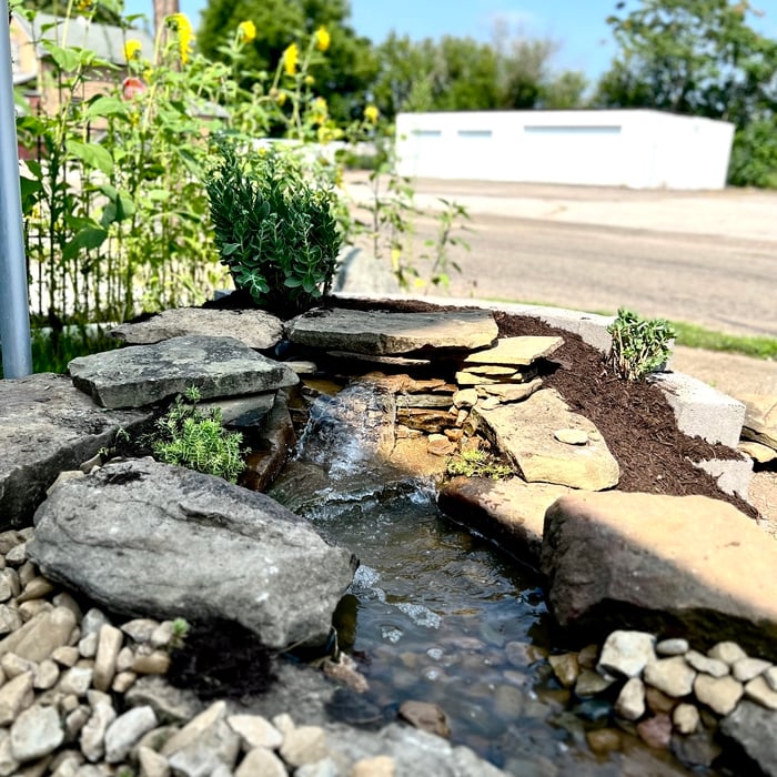 Pond-less Waterfall