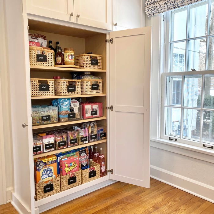 Cabinet Pantry