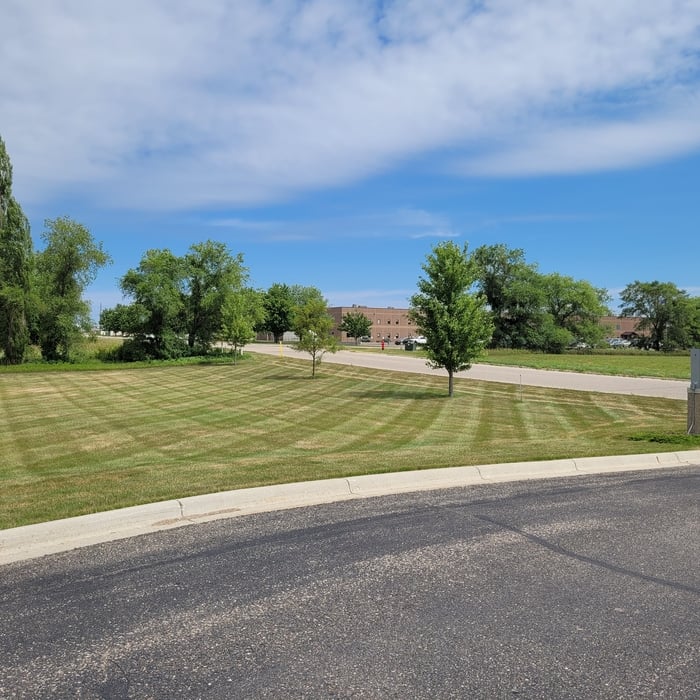 Commercial Lawn Maintenance