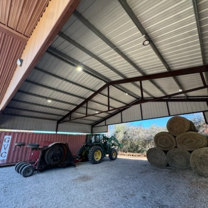 Barn overhead led lighting