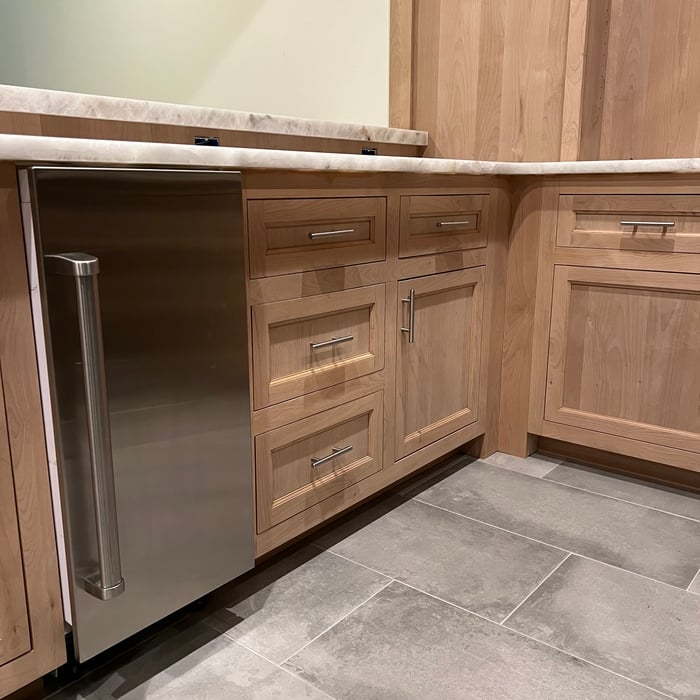 Custom Alder Bar