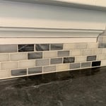 Stone tile backsplash
