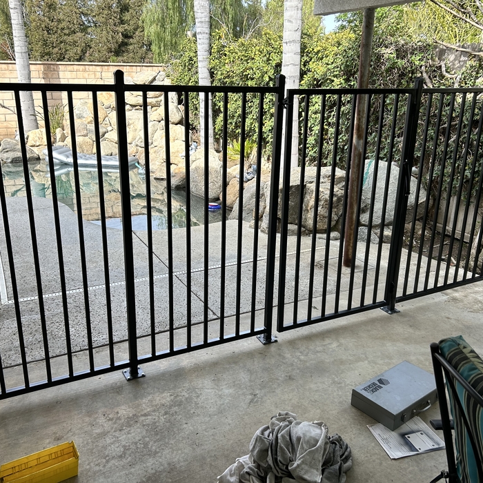 Pool gate 2