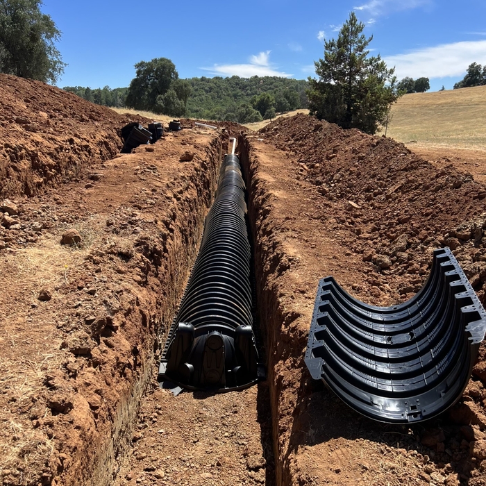 Keyway trench septic drain