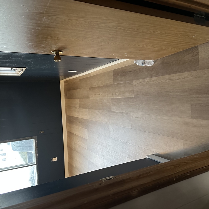 Bedroom Entry laminate floor