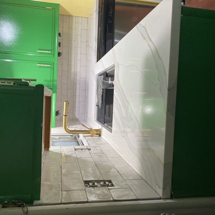 Kitchen Countertop/Tile
