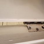 Sagging hinge