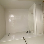 tub and tile surround resurfacing