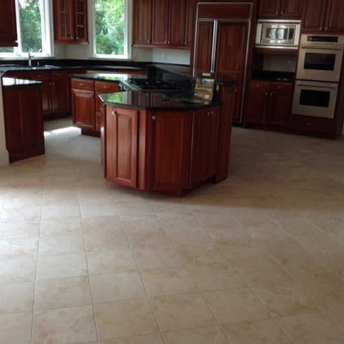 Hardwood & Tile Photo