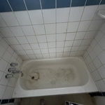 Tub before cleaning