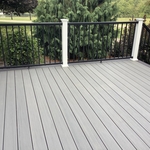 Composite Deck w/ Aluminum Railing