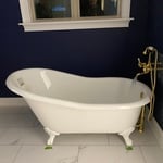 Cast iron claw foot tub with wall mounted valve