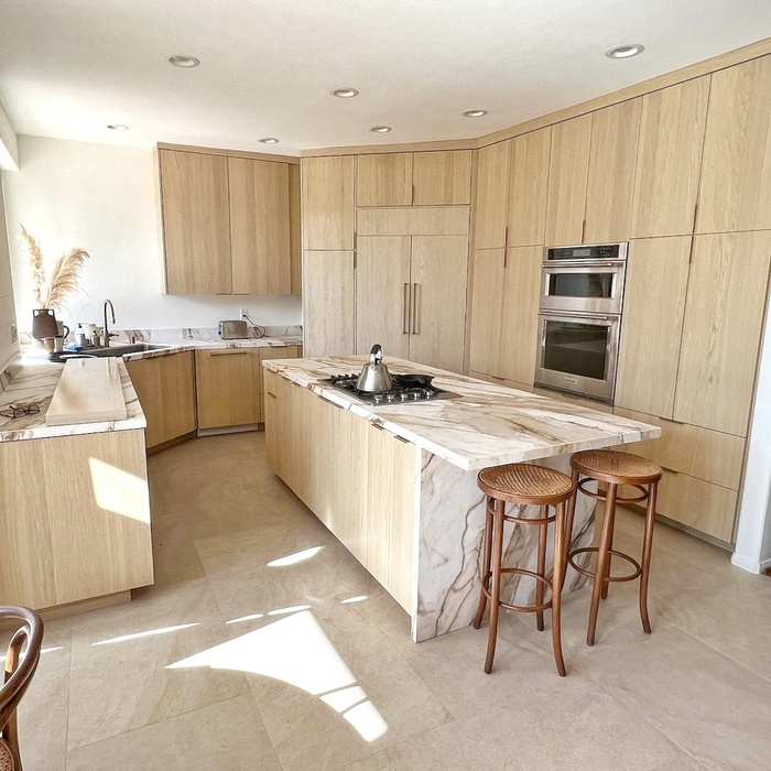 Sleek Oak Kitchen