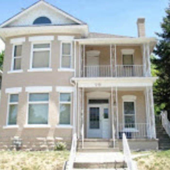 EXTERIOR HOME