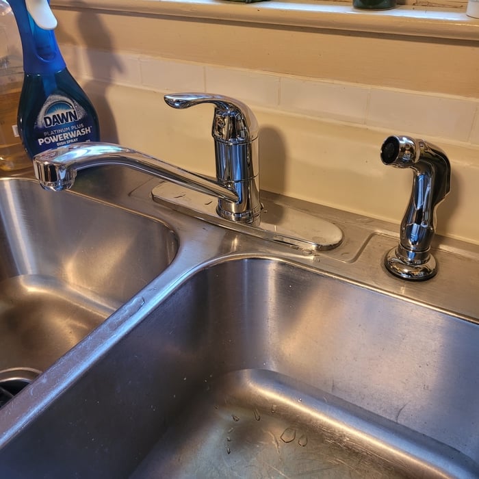 Single Handle Chrome Kitchen Sink