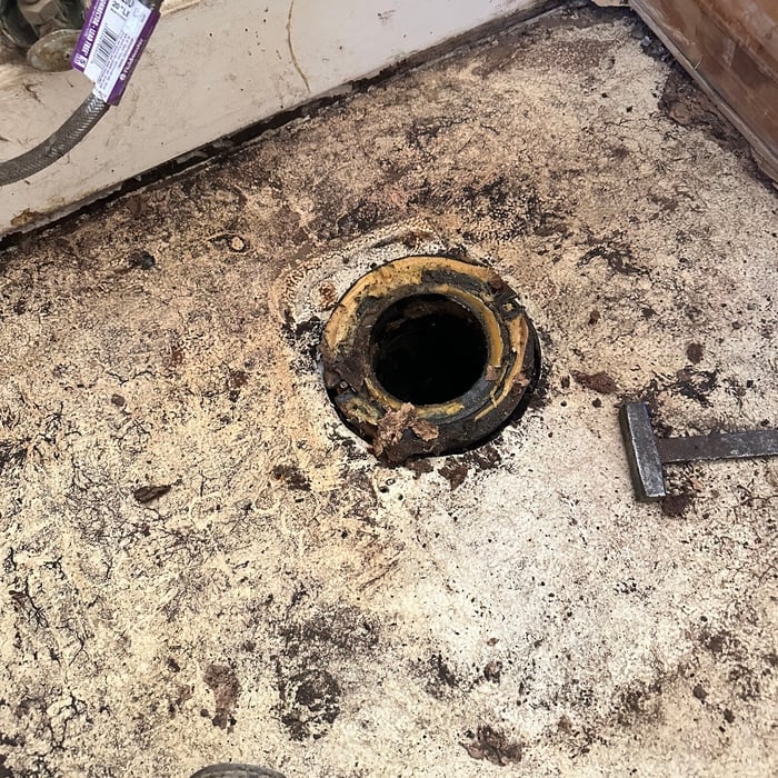 Leaking toilet flange