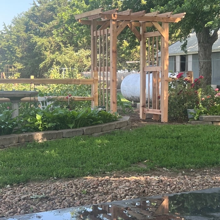Split rail with arbor