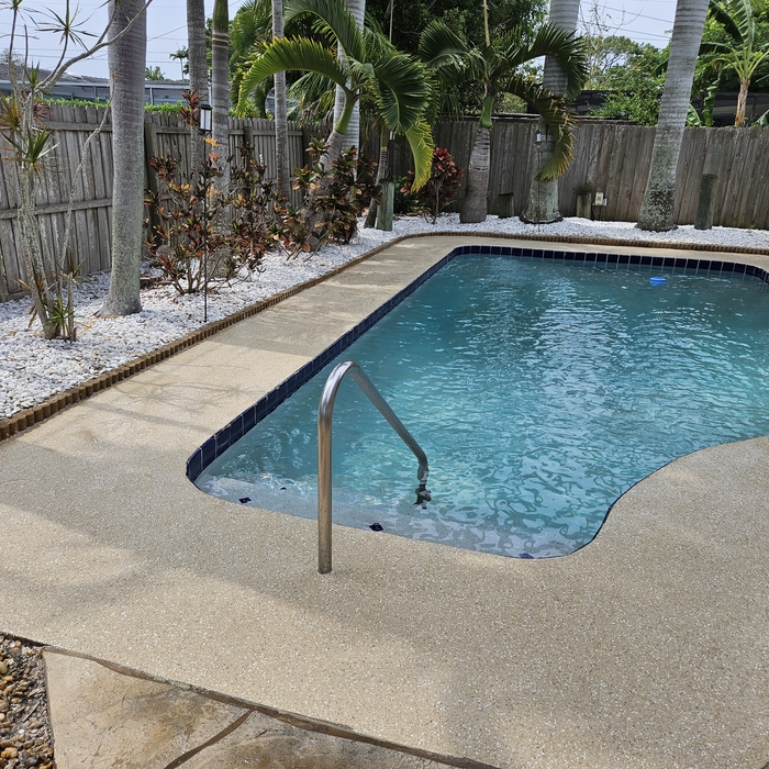 Graniflex pool deck