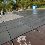 Closing with mesh cover