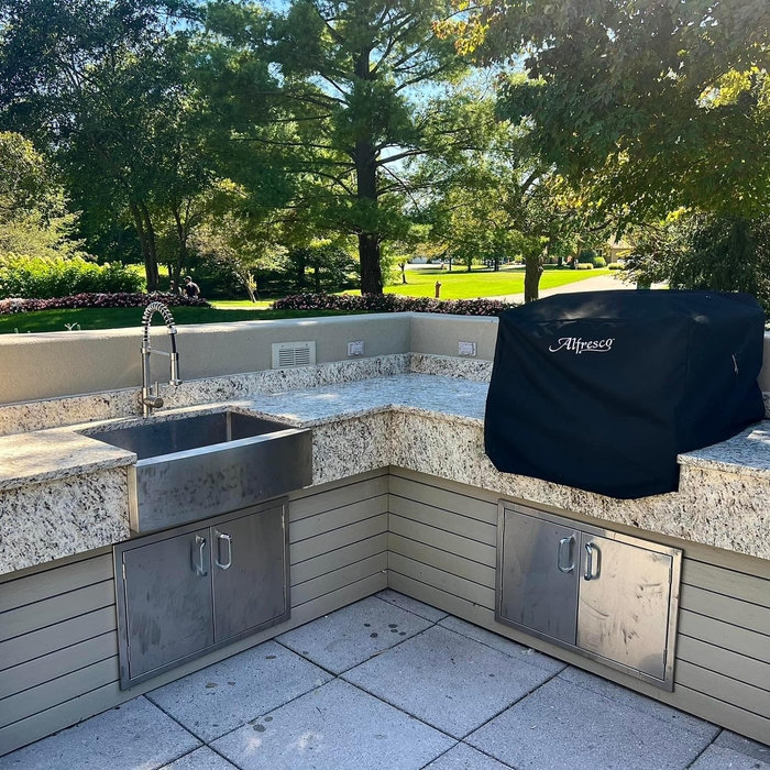 Outdoor grill