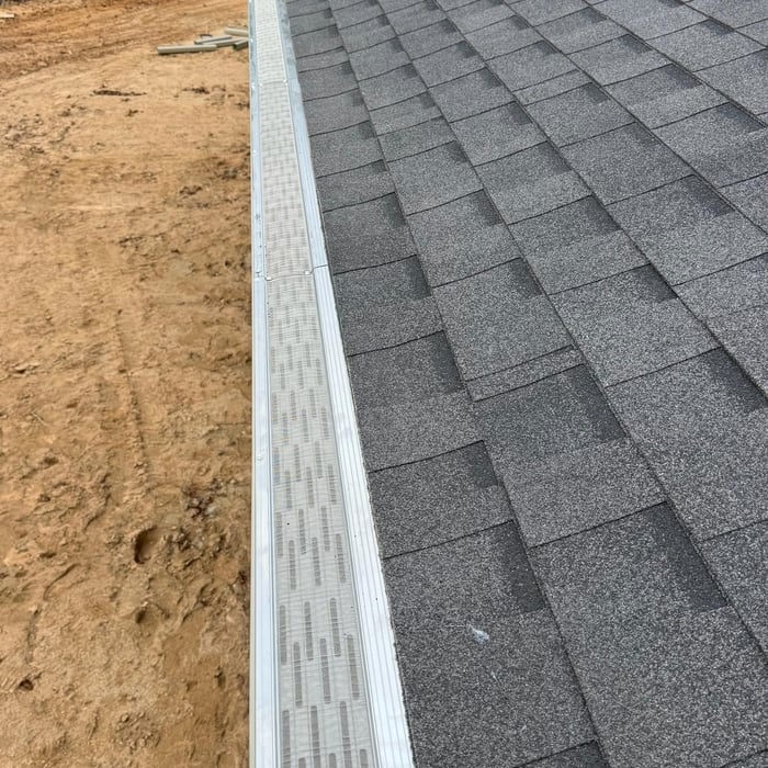New Built Seamless Gutter