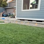 Top retaining wall