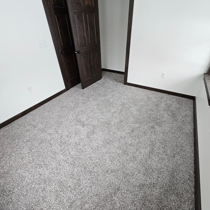 Justin carpet/tile shower