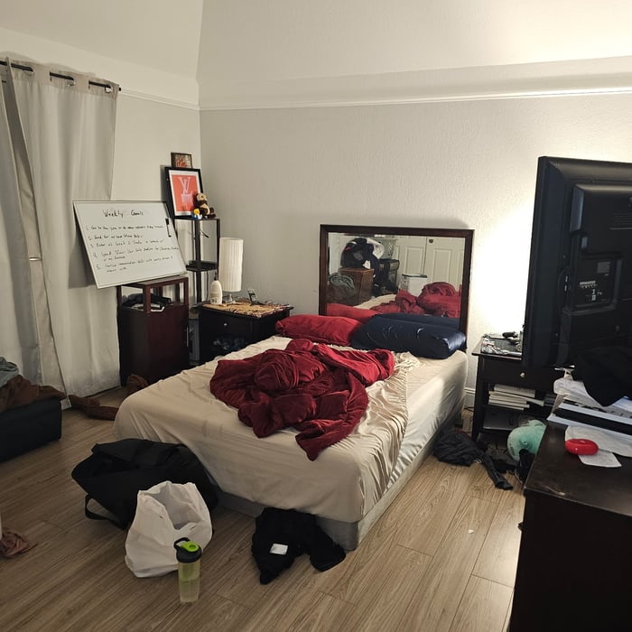Bedroom (Before)
