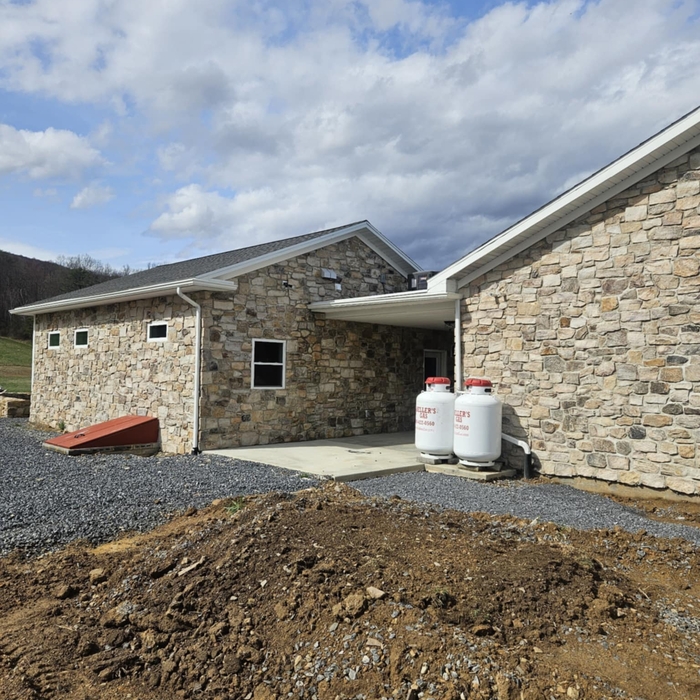 Back garage & apt