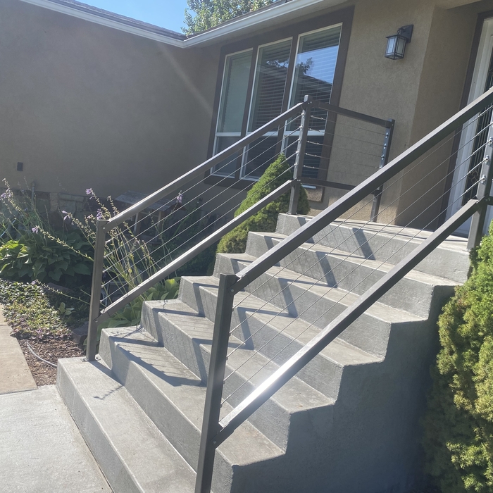 Exterior railing