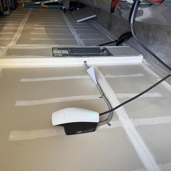Tesla level 2 EV charger