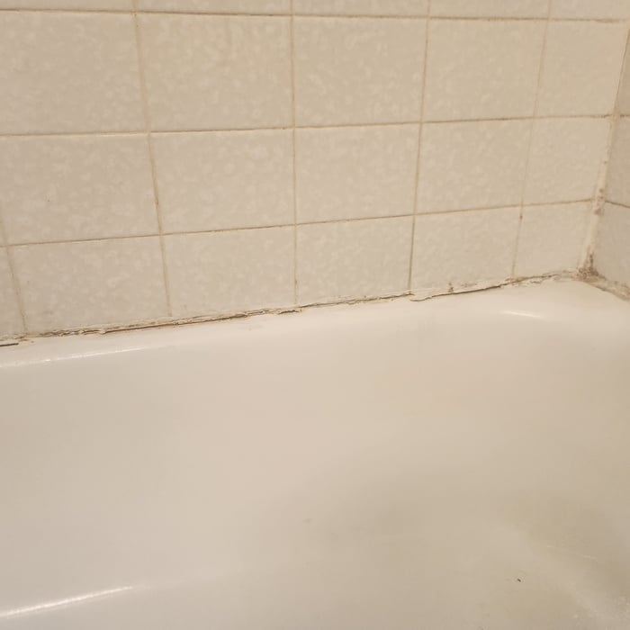 Bathtub fix-up