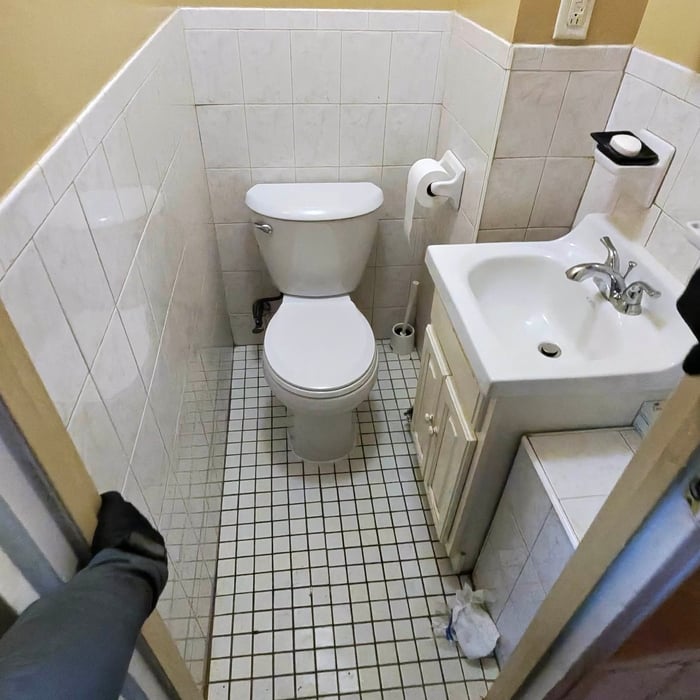 Toilet install
