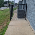 Chain link fend e