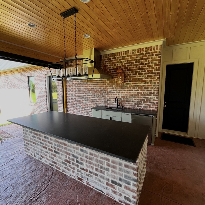 Outdoor kitchen