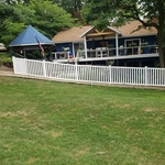 4ft greenbrier vinyl with a 5ft wide gate.