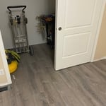 Master bedroom vloset