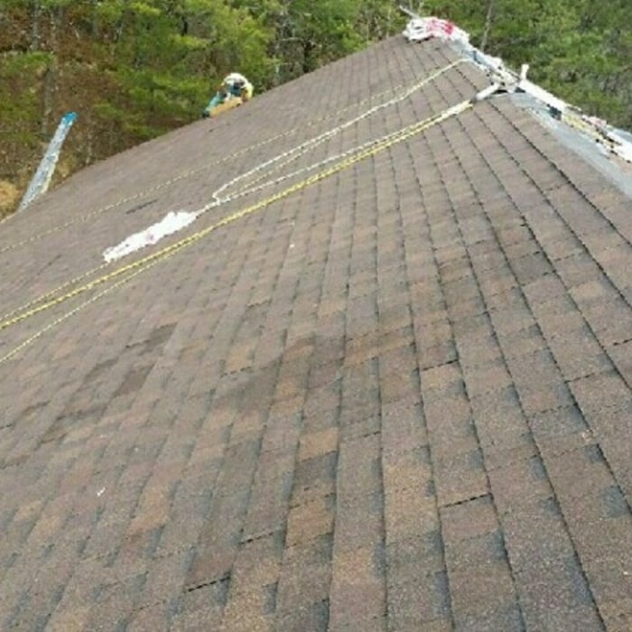 Tri-Cities contractors installed new construction roofing lifetime shingles on a new construction home Tri-Cities contractors 423-791-8041