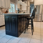 Island and chairs/stools