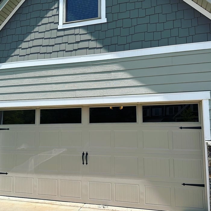 Custom carriage accessories installed for more appeal.