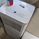 Dorm room deep clean