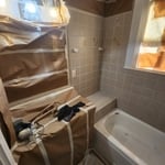 Tub and tile wainscoting