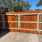 100% Never Sag Guarantee
Galvanized Metal
320+ lbs of concrete on each post