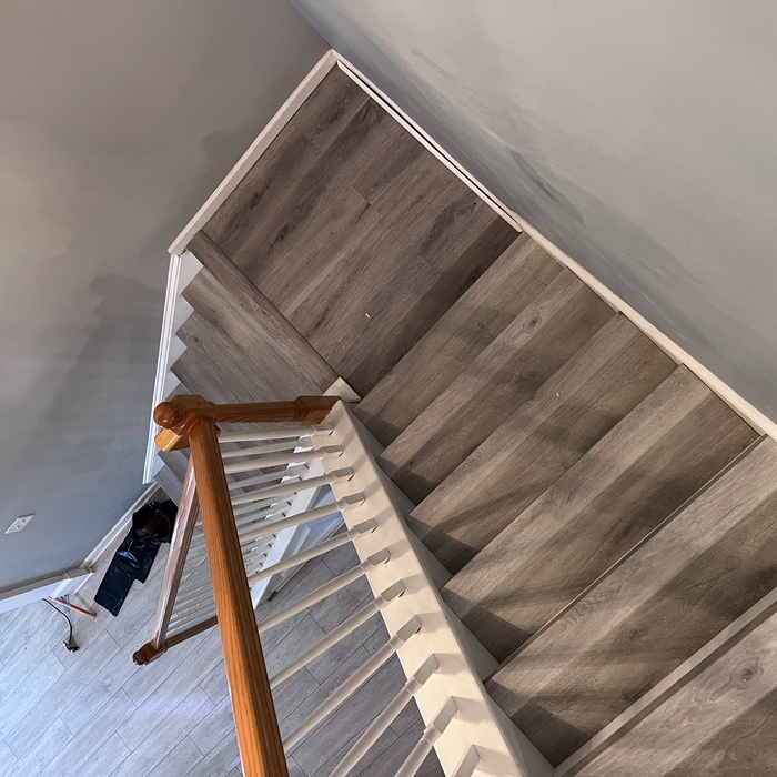 Stair tread flooring install