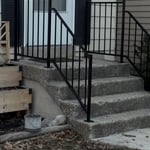 Front step railings