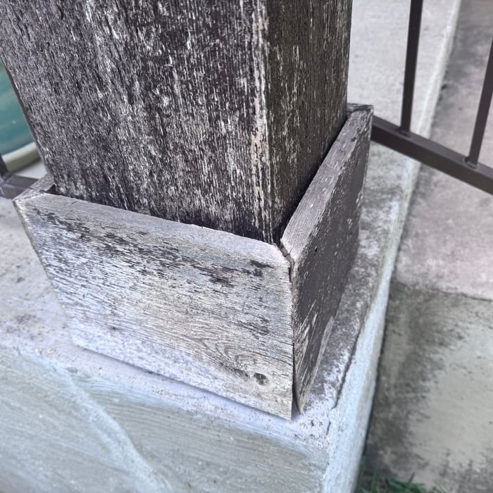 Exterior & Front Porch