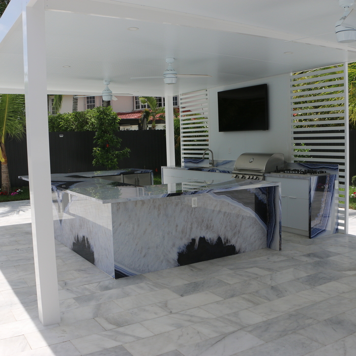Custom-made Outdoor Kitchen Miami