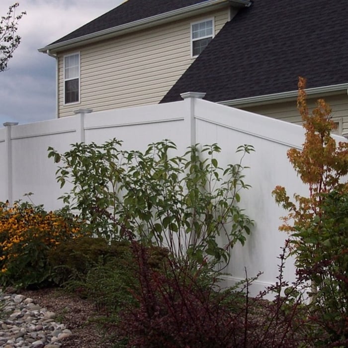 6' High White Lakeland with New England Caps and 1 Decsending Section